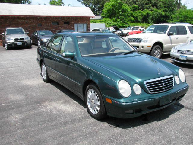 Mercedes-Benz E-Class 2001 photo 13