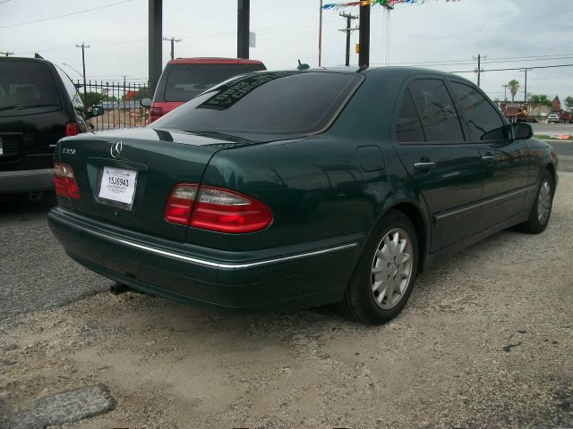 Mercedes-Benz E-Class 2001 photo 4