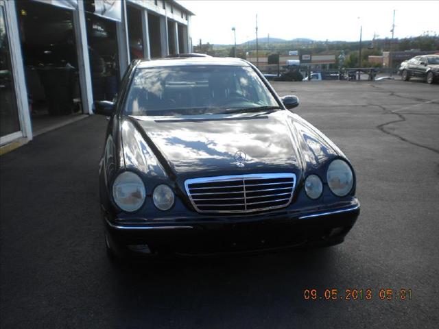 Mercedes-Benz E-Class 2001 photo 3