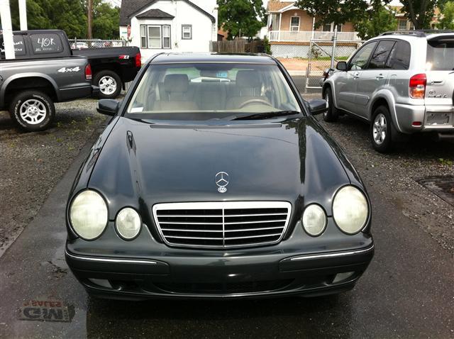 Mercedes-Benz E-Class 2002 photo 2