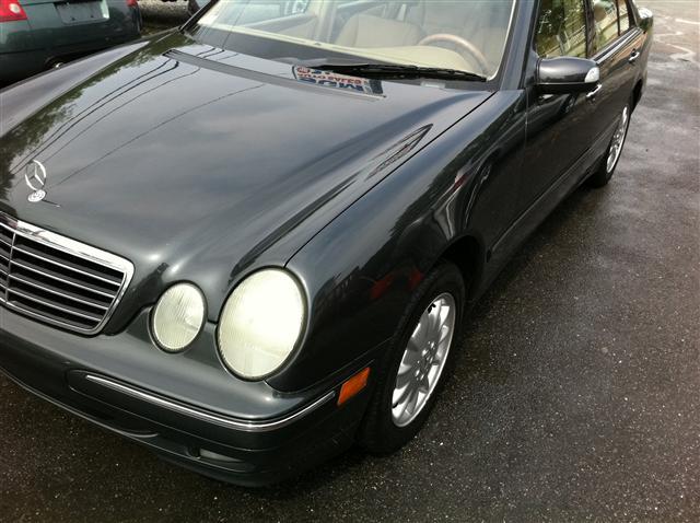 Mercedes-Benz E-Class 2002 photo 3