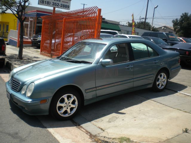 Mercedes-Benz E-Class 2002 photo 10