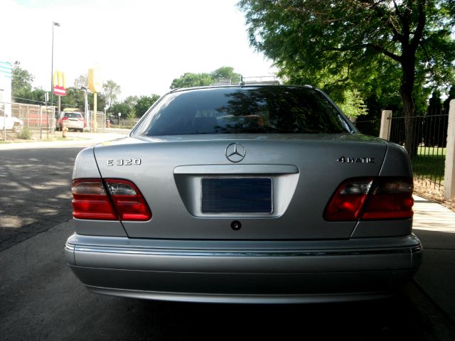 Mercedes-Benz E-Class Unknown Sedan