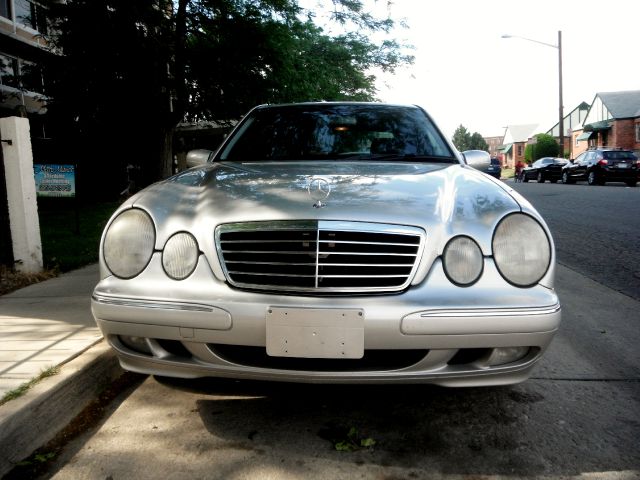 Mercedes-Benz E-Class 2002 photo 4