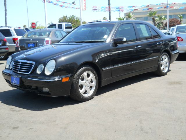 Mercedes-Benz E-Class 2002 photo 4