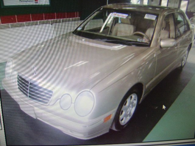 Mercedes-Benz E-Class 2002 photo 8