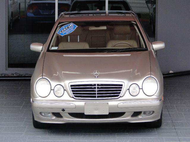 Mercedes-Benz E-Class 2002 photo 1