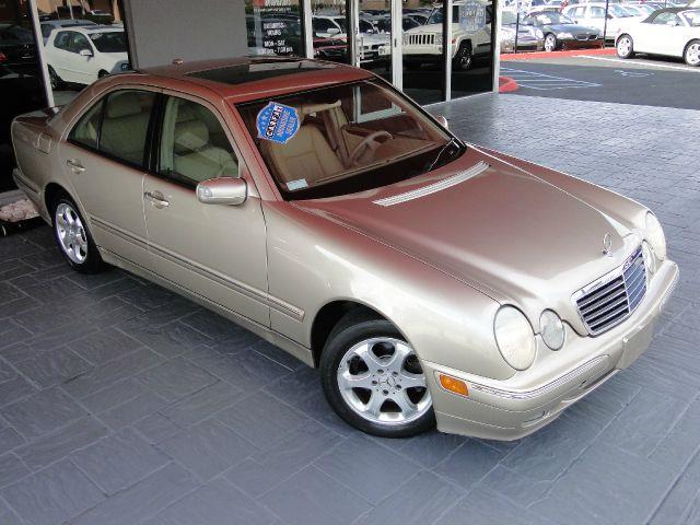 Mercedes-Benz E-Class 2002 photo 3