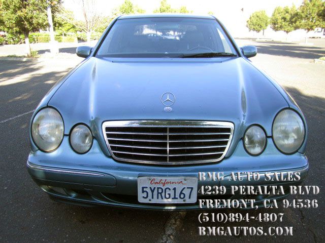 Mercedes-Benz E-Class 2002 photo 1