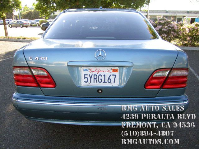 Mercedes-Benz E-Class 2002 photo 4