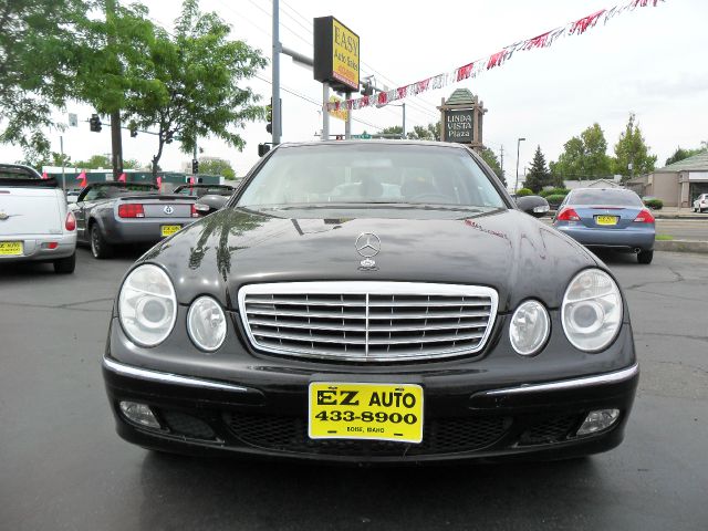 Mercedes-Benz E-Class 2003 photo 1