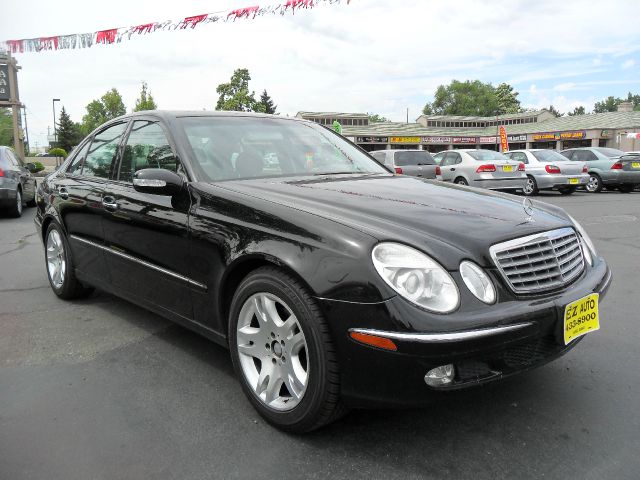 Mercedes-Benz E-Class 2003 photo 2