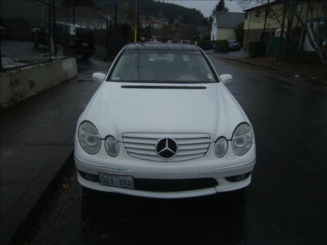 Mercedes-Benz E-Class 2003 photo 5