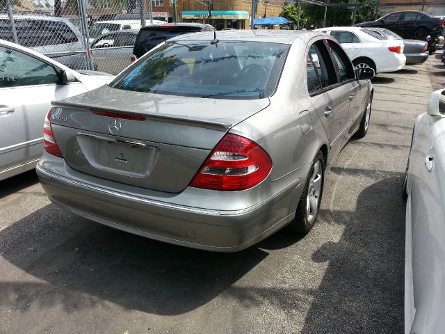 Mercedes-Benz E-Class 2003 photo 12