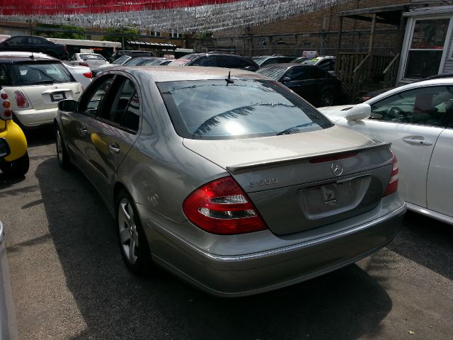 Mercedes-Benz E-Class 2003 photo 13