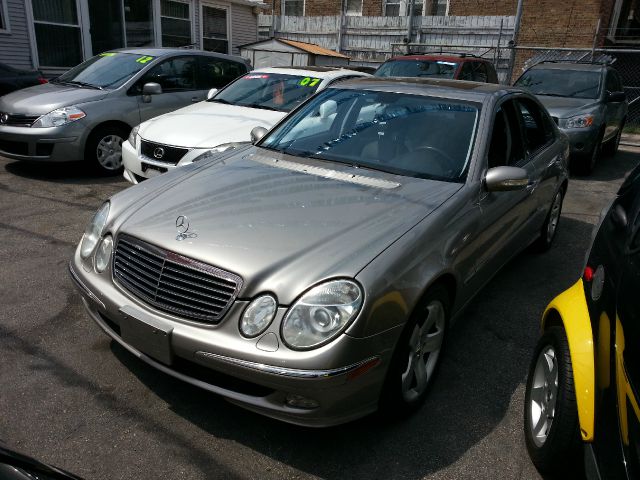 Mercedes-Benz E-Class 2003 photo 18