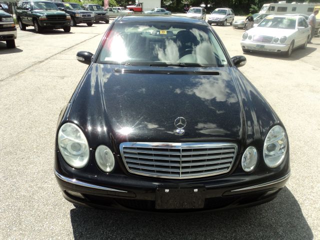 Mercedes-Benz E-Class 2003 photo 1