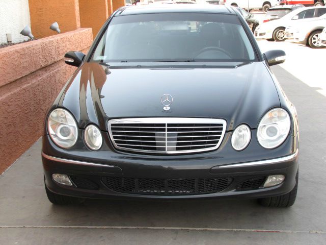 Mercedes-Benz E-Class 2003 photo 3