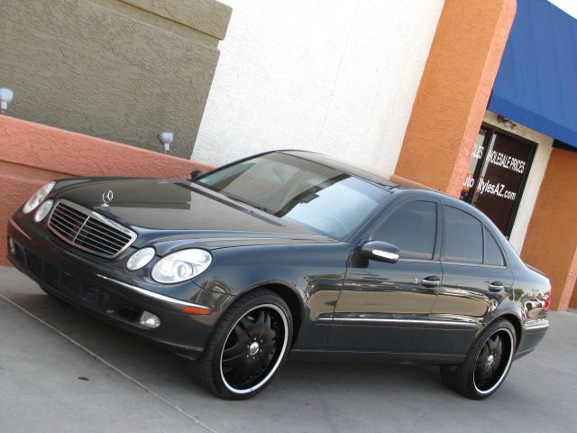 Mercedes-Benz E-Class 2003 photo 4