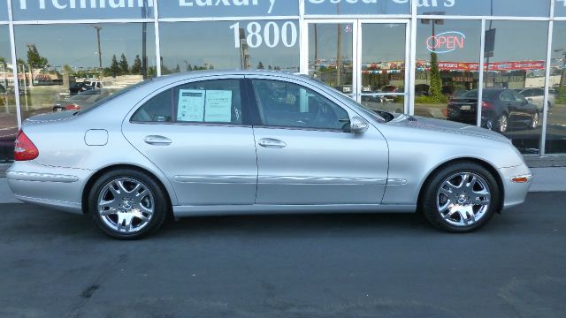 Mercedes-Benz E-Class SLT W/ Hemi Sedan