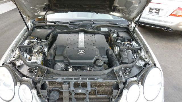 Mercedes-Benz E-Class 2003 photo 8