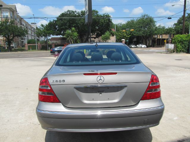 Mercedes-Benz E-Class 2003 photo 29