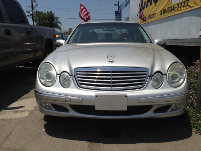 Mercedes-Benz E-Class 2003 photo 1