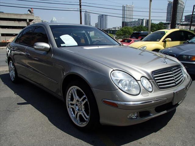 Mercedes-Benz E-Class 2003 photo 12