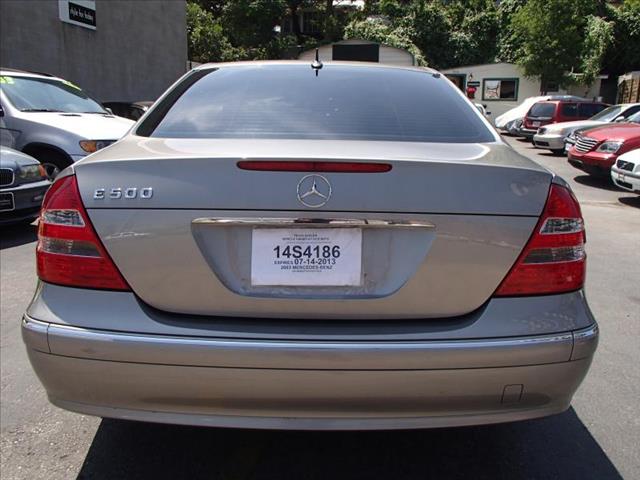 Mercedes-Benz E-Class 2003 photo 4