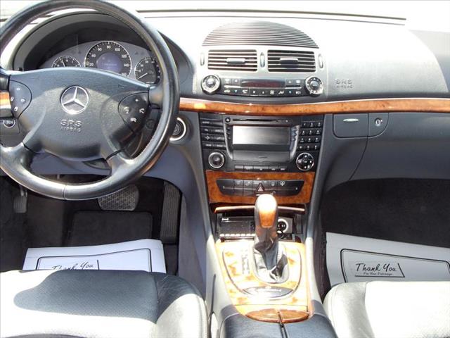 Mercedes-Benz E-Class 2003 photo 9