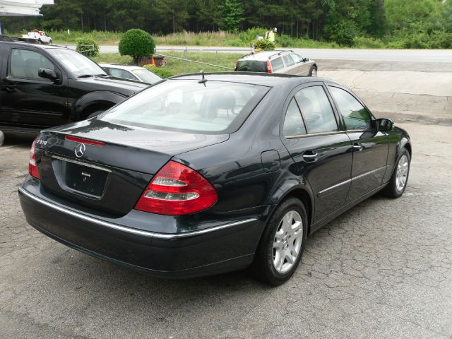 Mercedes-Benz E-Class 2003 photo 1