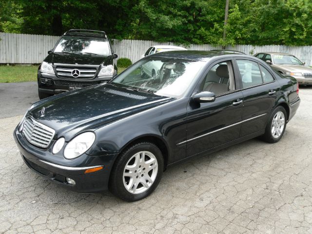 Mercedes-Benz E-Class 2003 photo 15