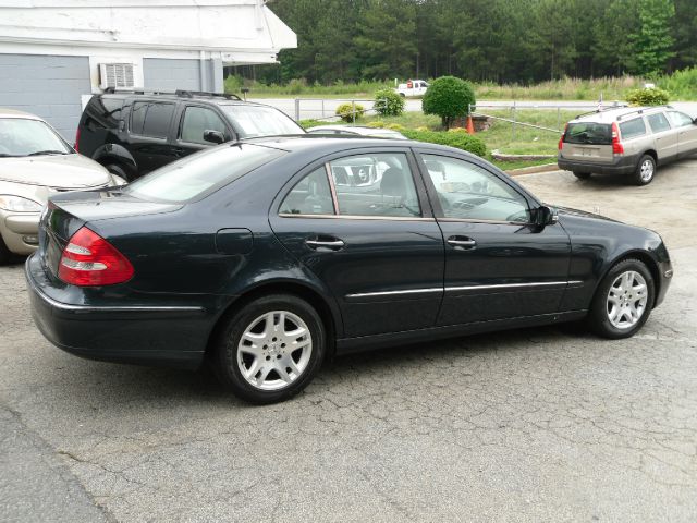 Mercedes-Benz E-Class 2003 photo 2