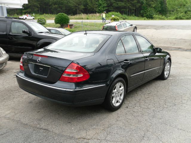 Mercedes-Benz E-Class 2003 photo 21