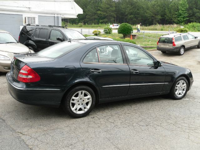 Mercedes-Benz E-Class 2003 photo 22