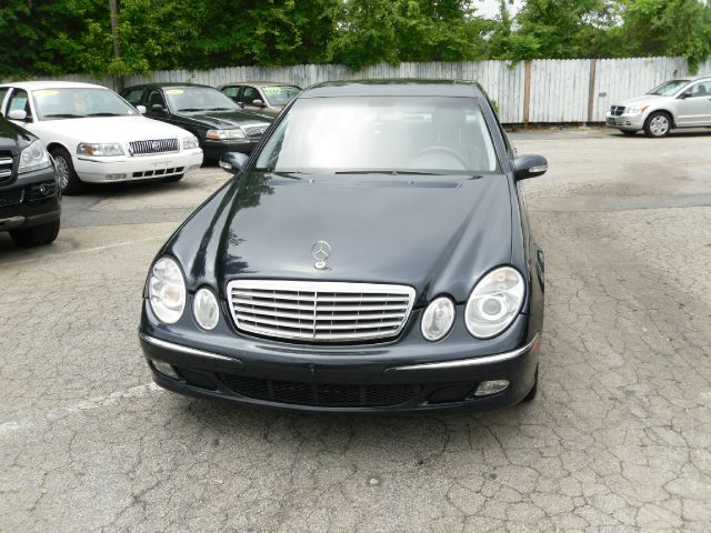 Mercedes-Benz E-Class 2003 photo 27