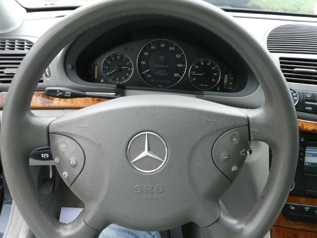 Mercedes-Benz E-Class 2003 photo 5