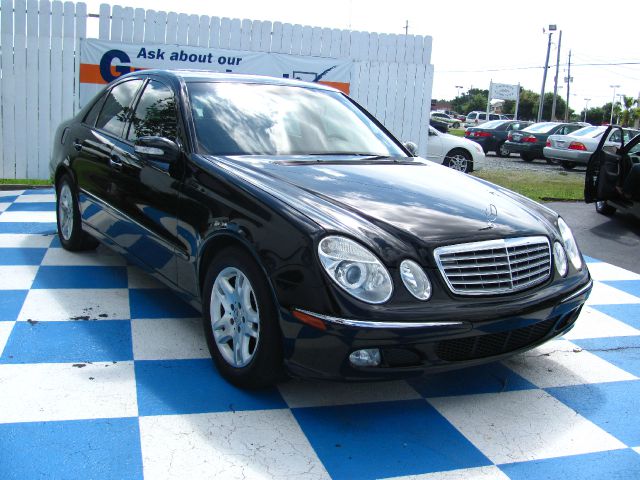 Mercedes-Benz E-Class 2003 photo 3