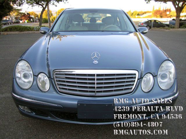 Mercedes-Benz E-Class 2003 photo 1