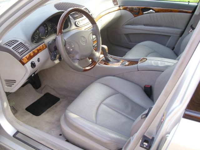 Mercedes-Benz E-Class 2003 photo 1