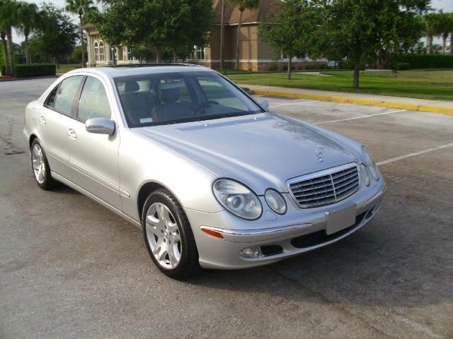 Mercedes-Benz E-Class 2003 photo 4