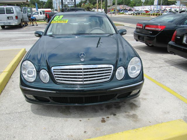 Mercedes-Benz E-Class 2003 photo 4