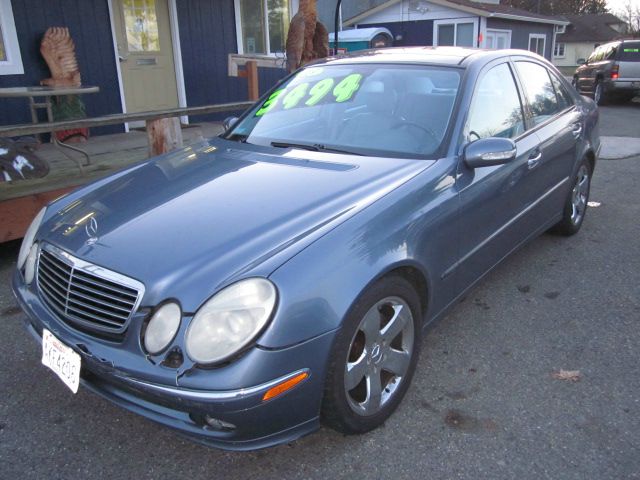 Mercedes-Benz E-Class 2003 photo 1