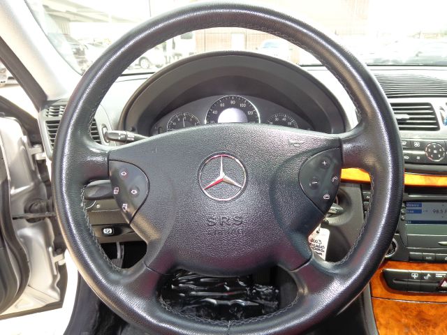 Mercedes-Benz E-Class 2003 photo 13