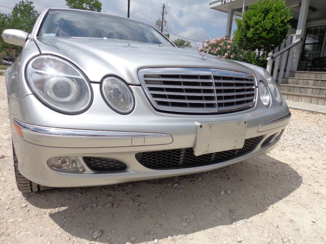 Mercedes-Benz E-Class 2003 photo 30