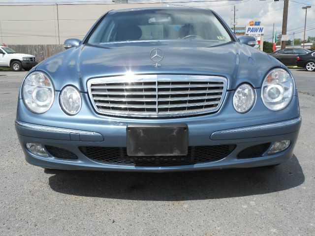 Mercedes-Benz E-Class 2003 photo 3