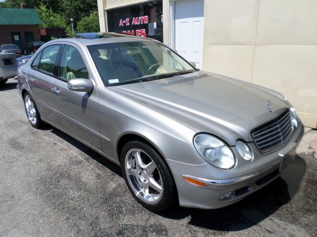 Mercedes-Benz E-Class 2003 photo 1