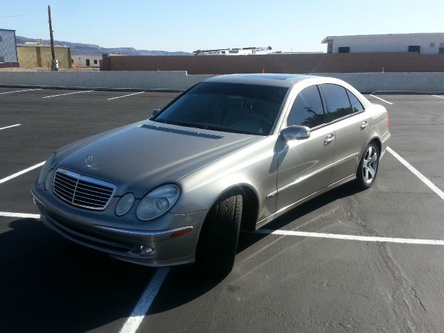 Mercedes-Benz E-Class 2003 photo 3