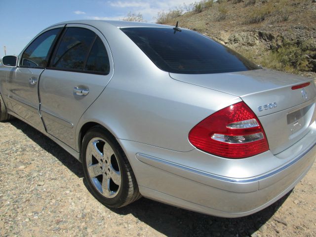 Mercedes-Benz E-Class 2004 photo 10