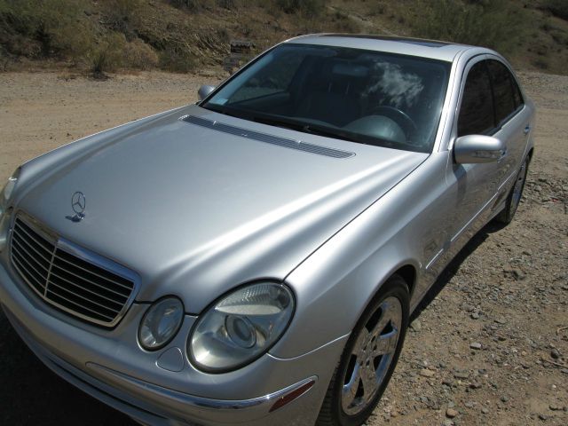 Mercedes-Benz E-Class 2004 photo 12